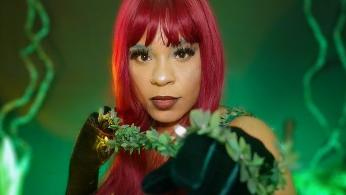 Poison Ivy untangles you in tonight&rsquo;s video! Help me pick a thumbnail!  1 (top left) 2 (top right) 3