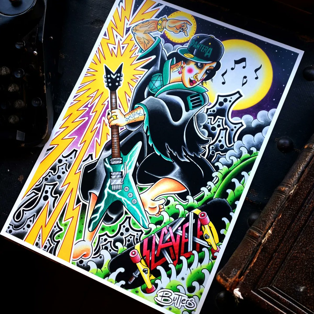 butterstattoo's tweet photo. I finally got prints! A geisha shredding on Dimebag DarrelI's guitar while doing a kickflip on a Slayer skateboard 🤘😎
Let me know if you'd like to get an A3 print £15+p&amp;p 🙂📩🙏

#geisha #pantera #dimebagdarrell #blackflag #slayer #skateboard #skateboards #japanese #artwork https://t.co/YzA5wUkj2d
