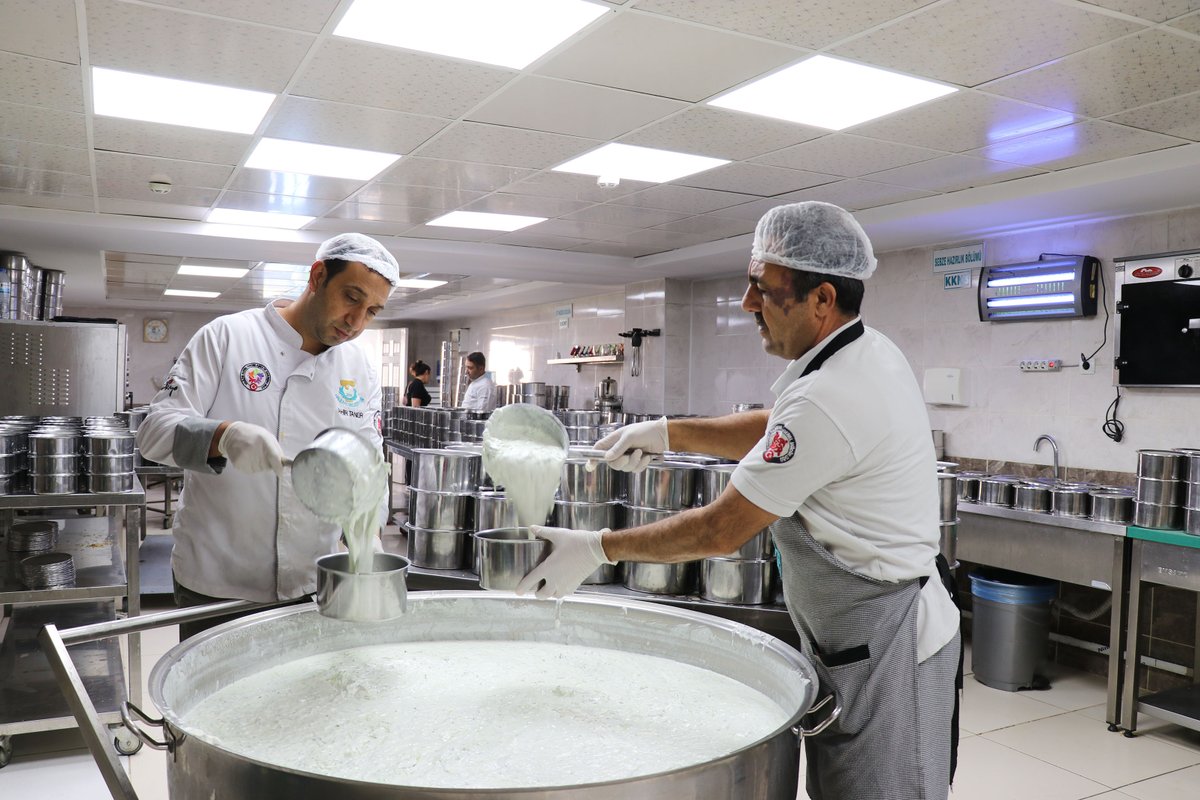 Haliliye’de 712 haneye günlük sıcak yemek ulaştırılıyor medyaurfa.com/sanliurfa/hali…