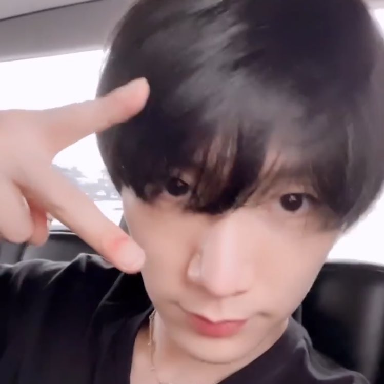 ป้าฟาง 💜 TENLEE #SO10 🐈⬛💥 tweet media