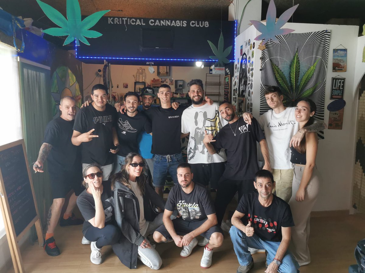 presi_kritical 🔝🚀 tweet media