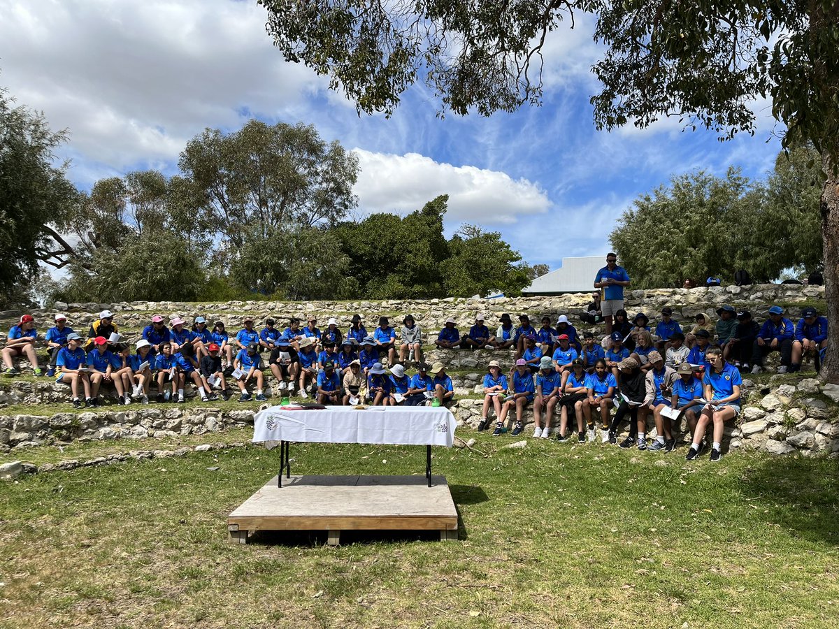 becbowen13's tweet photo. @StJosephsQPWA About to celebrate  Mass for the last day of Year Six camp in the beautiful Point Preston Camp Grounds https://t.co/Q8RCfPLAl4