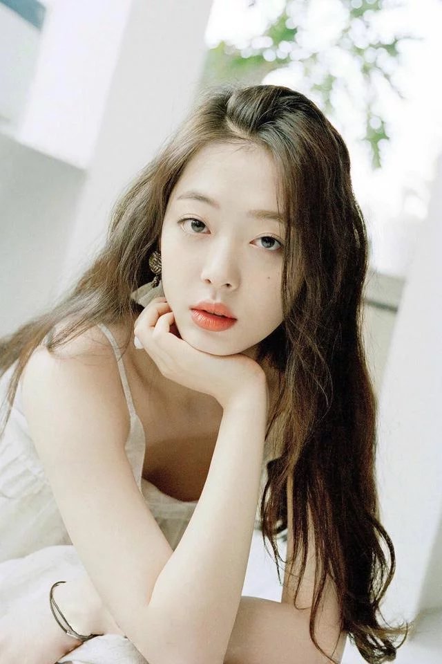 ndadejunie's tweet photo. it's been 3 years sulli eonnie.....
i really miss u
#RememberSulli https://t.co/5GAaMteESG