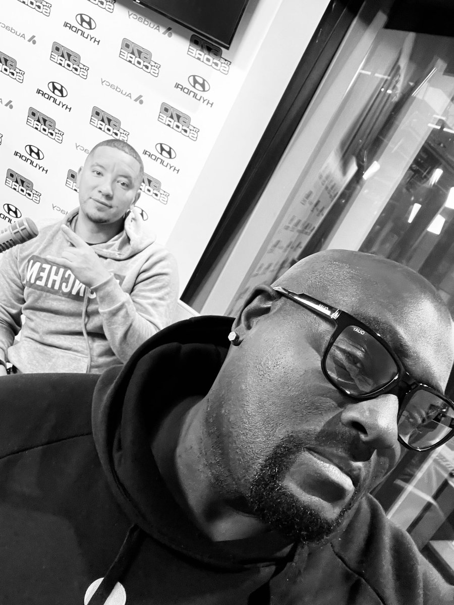 nakithebeatman's tweet photo. Going live at 3am on @670thescore with @chicago_gabe for your live reaction to the Bears loss to the Commanders.
312-644-6767 or Text The Score Text Line!
#670TheScore #Scoreovernights #GabeRamirez #JMoore #LiveandLocal #chicago #Bears https://t.co/4Q2x4OasIM