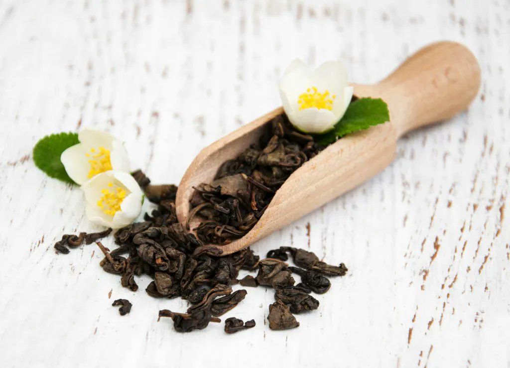 SteepBox's tweet photo. Finish the week strong with our Jasmine Green Dragon 🤗 
#greentea #jasminetea #steepbox https://t.co/Z4Mi1pIE4E
