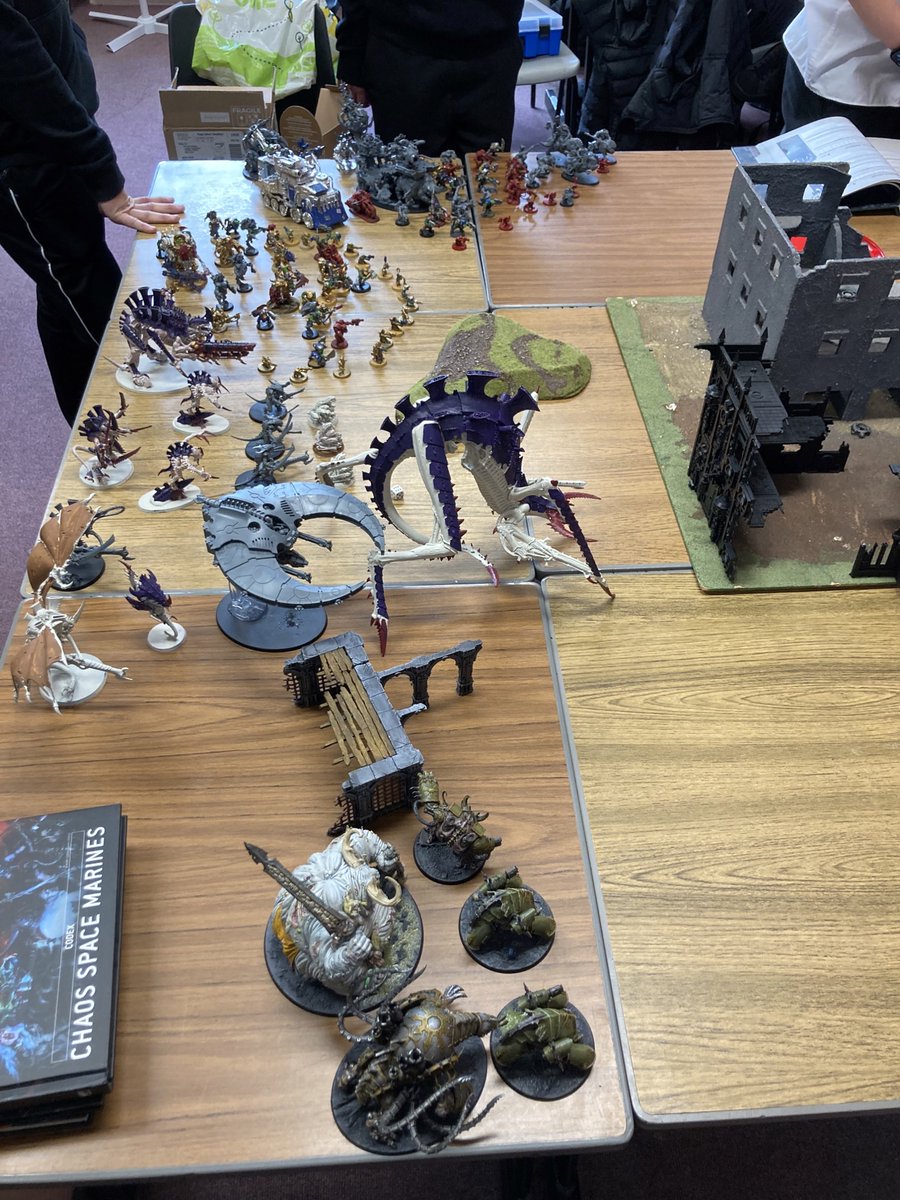 ClubMintlaw's tweet photo. End of term bash up with the combined forces of the Imperium and Tau battling the Orks and Tyranids in our 10 player 40K game. Also a debut for Magic at the club. #warhammercommunity #magicthegathering https://t.co/caHqmHwxY4