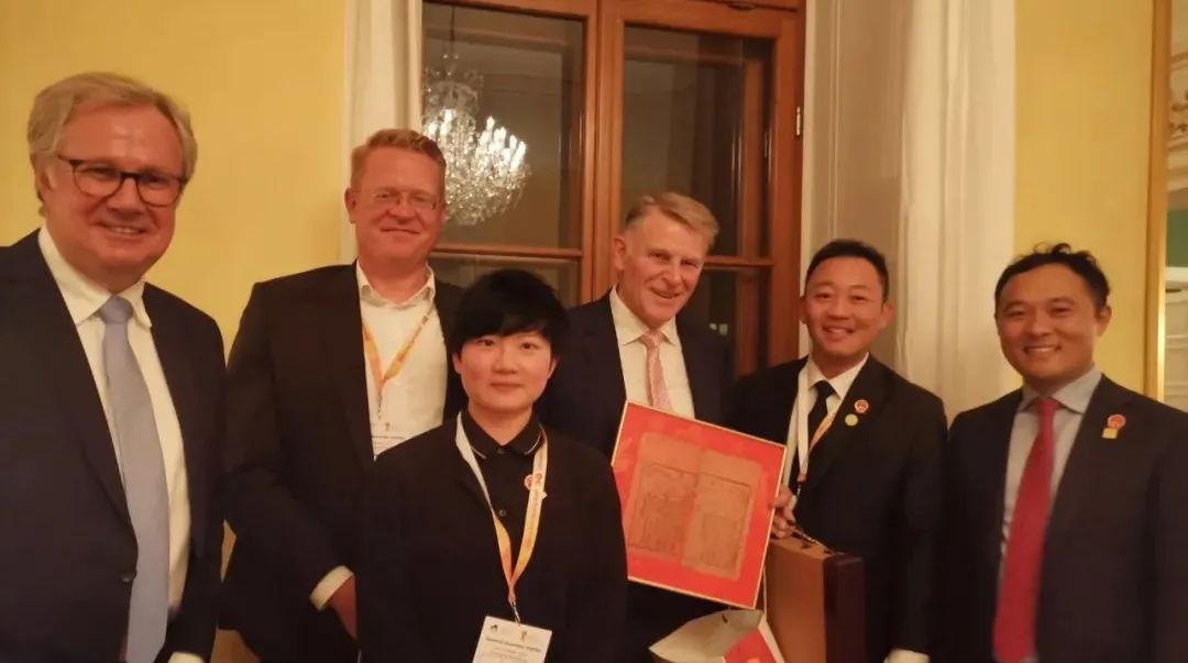 CRAchinaracing's tweet photo. Delegates from China gave reports during the 2022 World Breeding Federation for Sport Horses conference held in Germany. https://t.co/EZdyNAGtGq