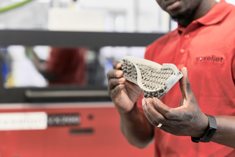 3DShoes's tweet photo. voxeljet Launches High Speed Sintering TPU 3D Printing Services
https://t.co/ojfKPUdbpA
#voxeljet #3DPrinting #3DShoes #3DPrinted #3DPrint #VJET https://t.co/TjgHeqNgZQ