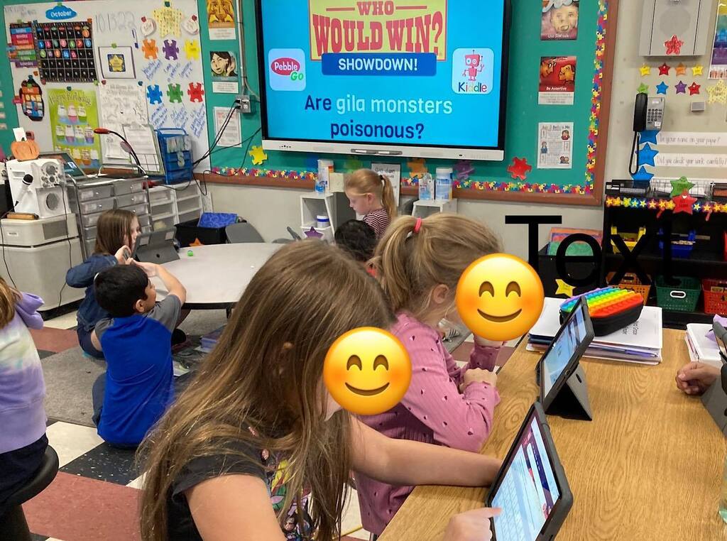 aeslibs's tweet photo. Who Would Win? Database vs Search Engine Showdown! 3rds testing PebbleGo and Kiddle to determine which one is safer for students, more reliable, and easier to use @westboroughk12 @mendesjjohn @armstrongparentgroup https://t.co/gZ4X2cDB9F https://t.co/fk21lj6ITO