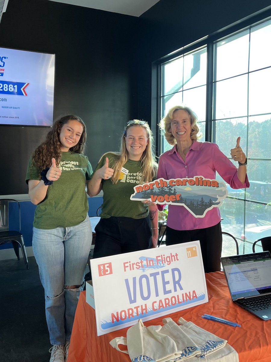 JenRobertsNC's tweet photo. Helped send some letters to voters today with the NC Conservation Network! Just reminding people how important this year’s elections are, and telling them early voting starts Oct. 20. #vote #elections ⁦@NCConservation⁩ ⁦@LCVoters⁩ https://t.co/HoMt2iCeO8