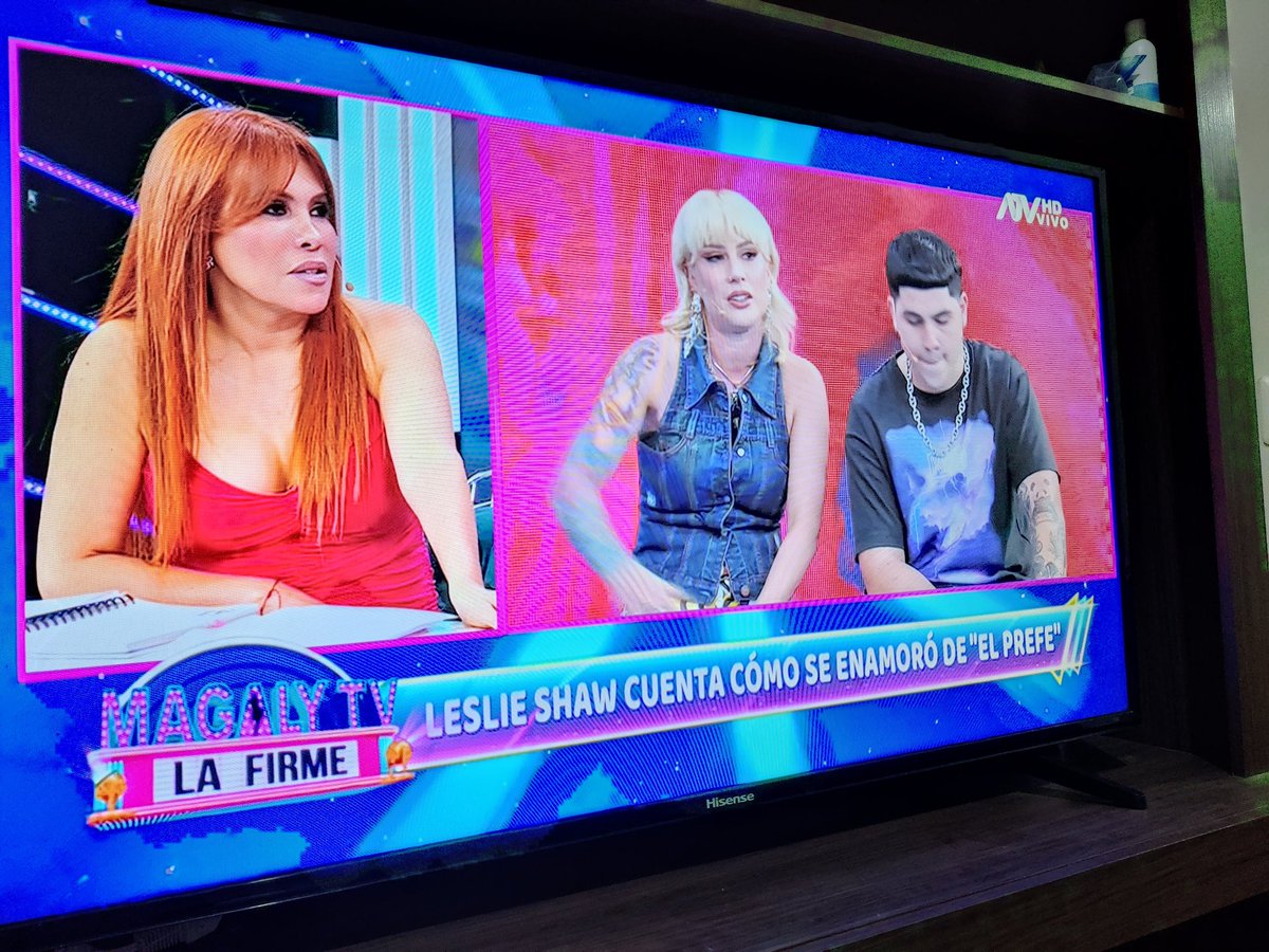 dacasvez's tweet photo. En que momento regresamos 20 años atrás: esos son #SUSYDIAZ y #andyv
#magalytv https://t.co/6gIiYS2sJz