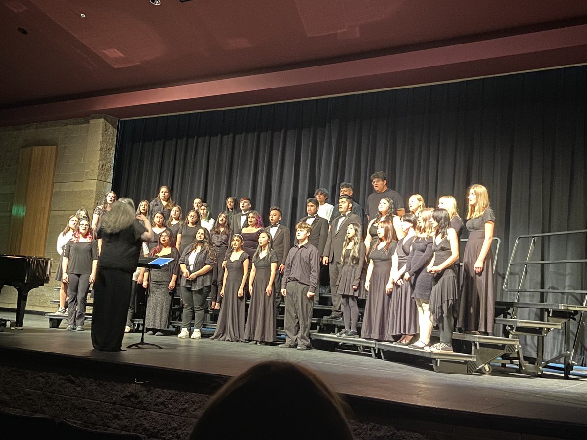 Congratulations Thunder Choir! The Choir hosted the 19th annual Fall Choral Concert and El Capitan and Golden Valley were our guests.  Alleluia, the Lord of the Rings, Jazz, a Choir reborn, an emotional tribute, and Be a Light! Thank you and goodnight! The Thunder Choir: