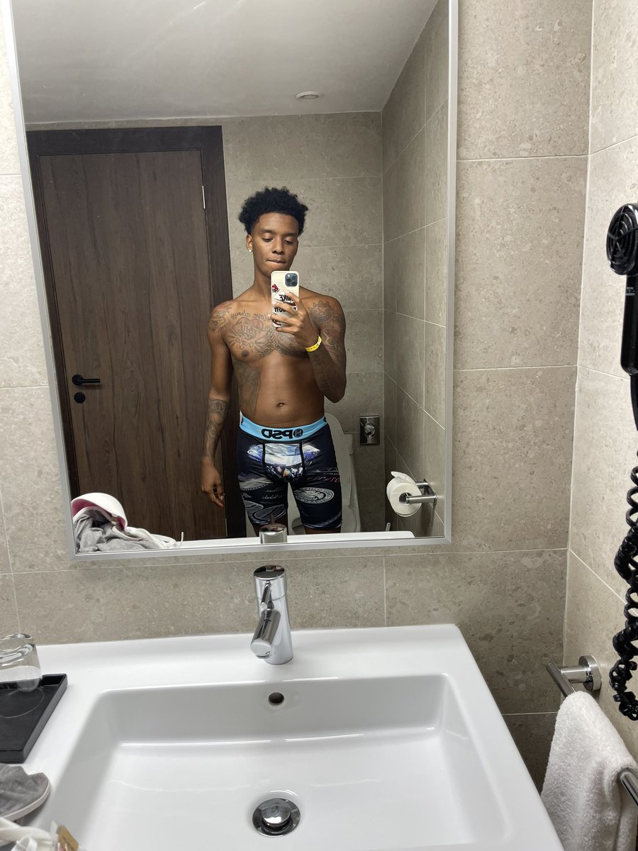1-2-glo-twinz-on-twitter-https-onlyfans-datwayaton
