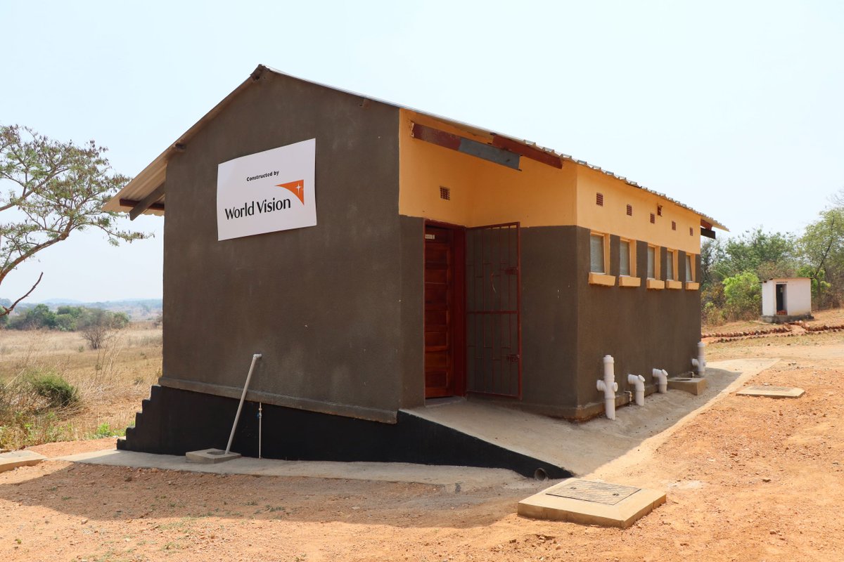 WorldVisionZamo's tweet photo. #WeAreMakingProgress
With support from its donors, @WorldVision Zambia constructed an ablution block at Chinyumbabeenzu Rural Health Post in Pemba district to improve & promote good #sanitation, #hygiene & ensuring that #children & their families are healthy & thrive. https://t.co/ZdvgTFdXk8