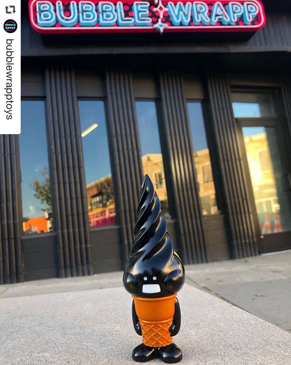 harikenjp's tweet photo. #repost @BubbleWrappToys
If you’re craving something sweet and spooky, then we’ve got just the thing!
🖤🧡🍦💜🧡
These two exclusive Halloween Softroll colorways from @harikenjp will be available tomorrow at our Spooktacular @popshop_live ! https://t.co/1KQoFiCLzx