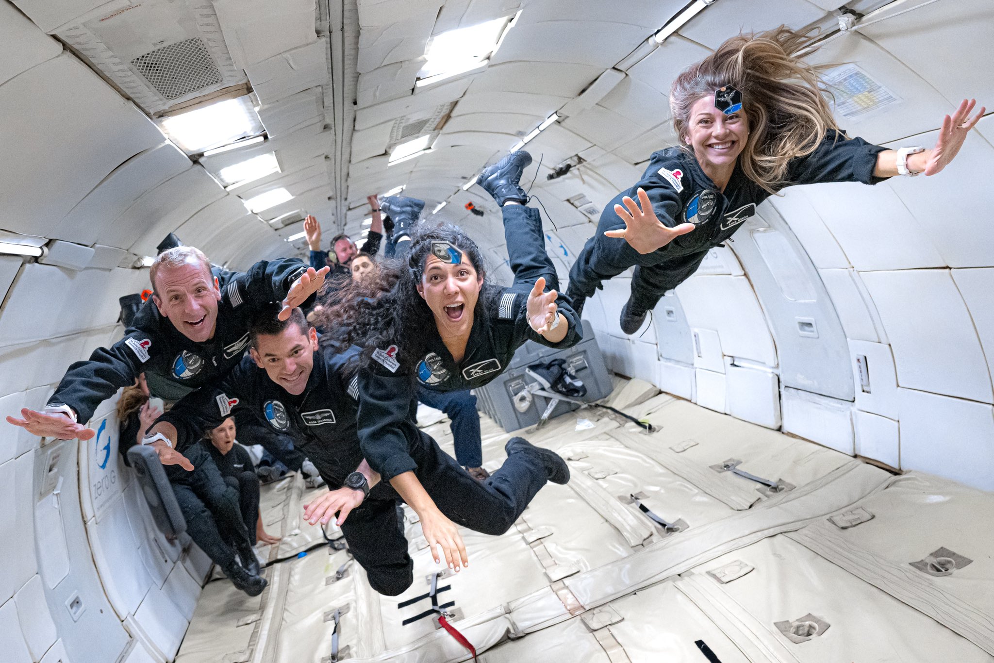 Sarah Gillis on Twitter "Weightlessness is such an astonishing sensation! We had the