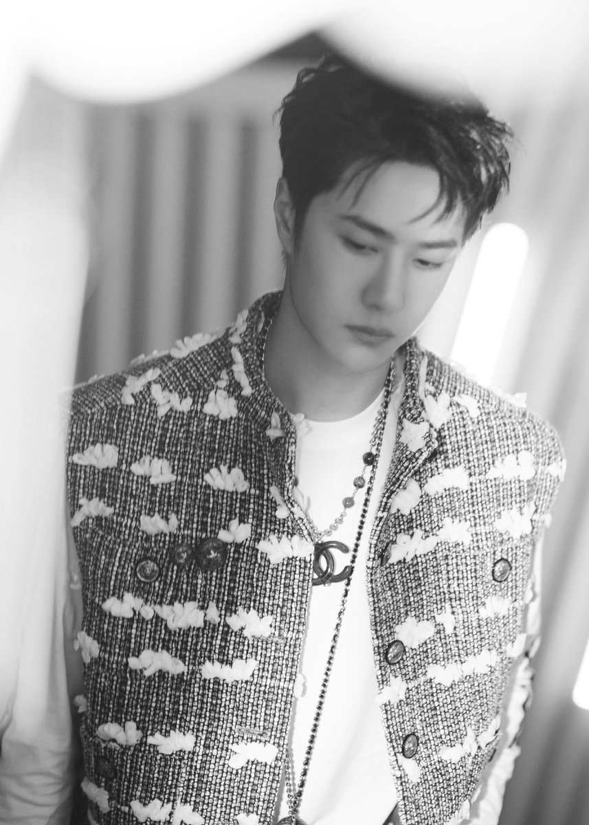 {REST} THE LEGEND WANGYIBO tweet media
