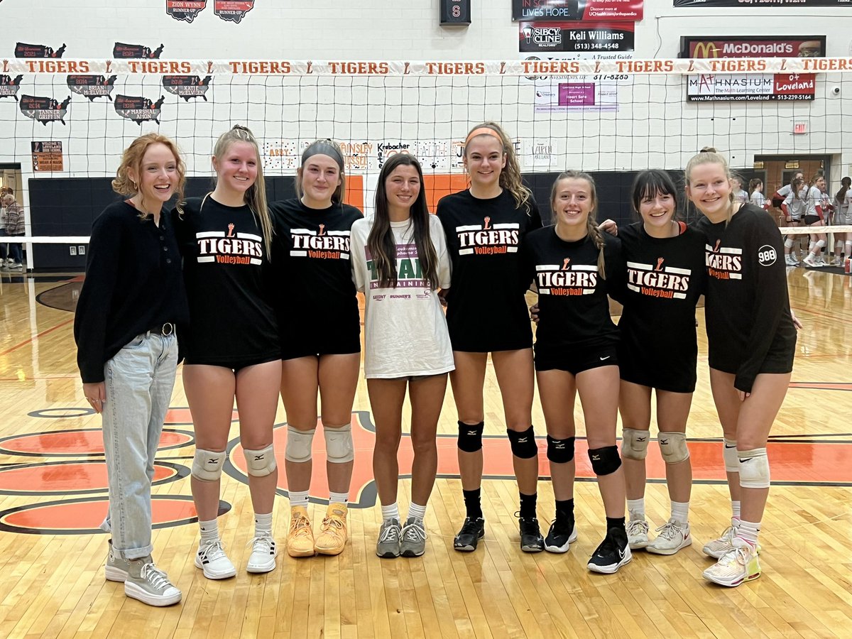 Congratulations to this group of seniors! It was a tough battle tonight! You fought til the end and played amazing! Up next Little Miami in the post season! 🖤🧡