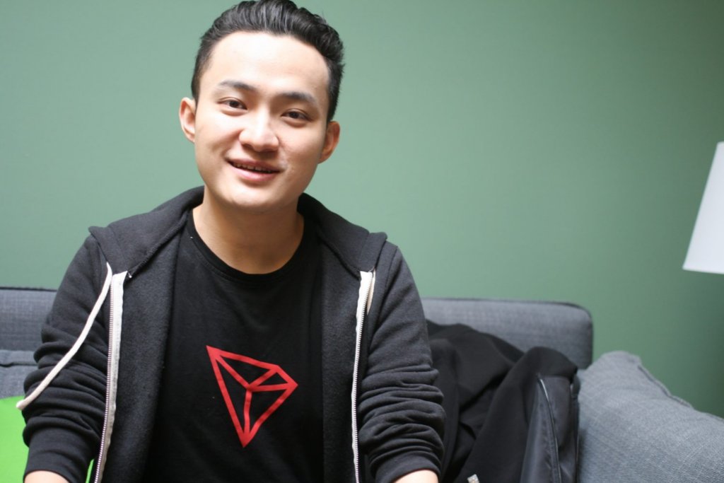 metaGraveGo's tweet photo. In the #Crypto security firm’s latest discovery, #JUSTIN Sun’s labeled #wallet address is experiencing a series of large #transactions . Open where 164 million #USDC transaction is transferred to #circle.
#Megarave #Cryptocurency #blockchain #markets #TRON #Binance https://t.co/dXnilvp2LT