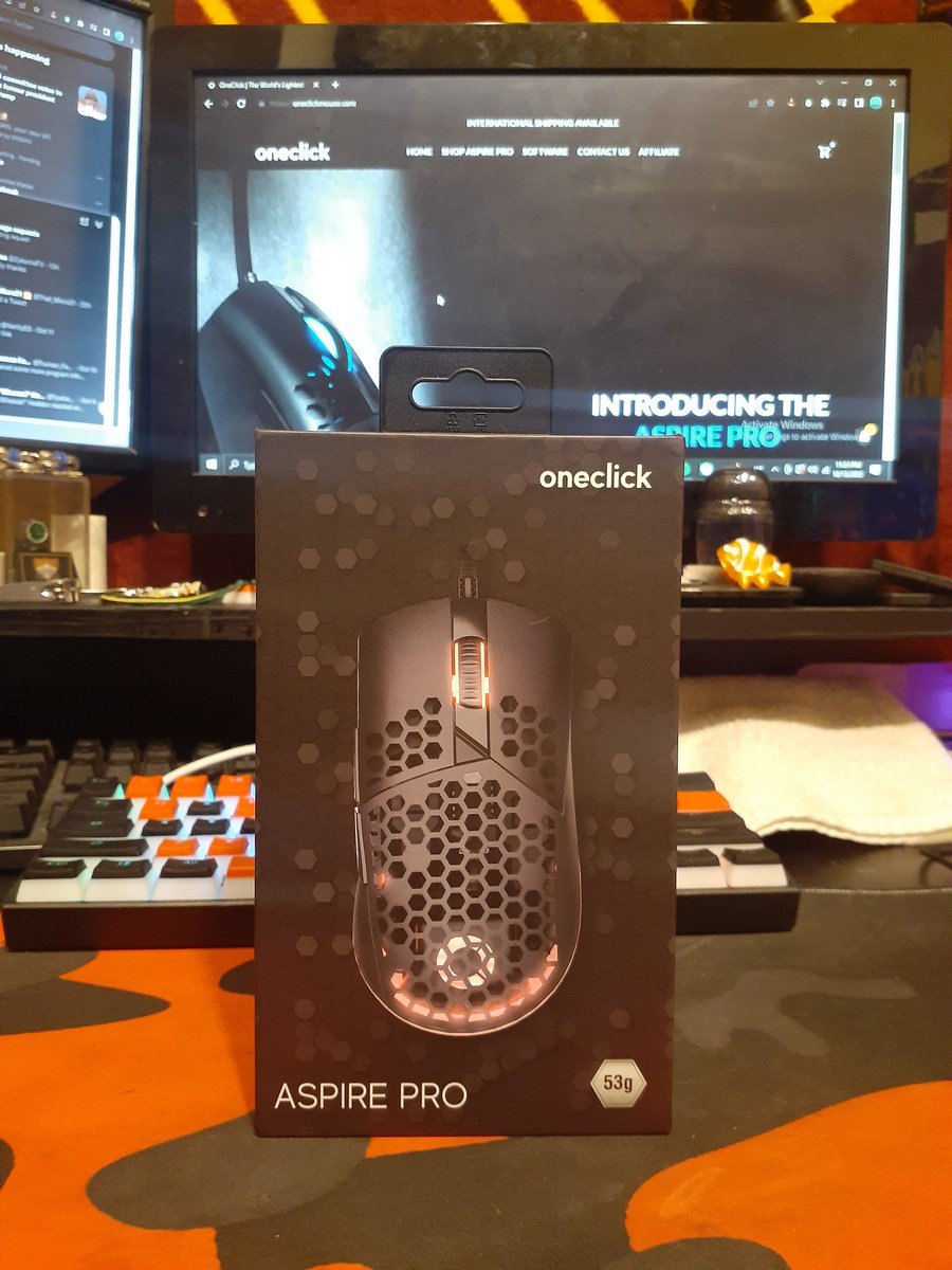 BKayGG's tweet photo. IT CAME!! LETS GOOOO!!  @oneclickmouse @ZykomaTV 
Get your mouse at https://t.co/Ls52z9vXdo https://t.co/WMo3ppqLzr