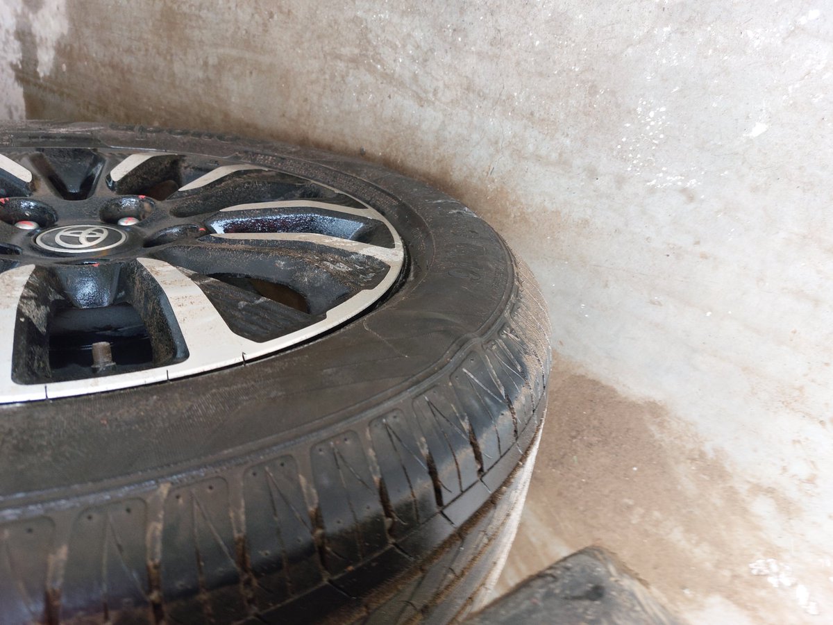mitusharmudgal's tweet photo. I am looking for root cause and replacement of tyre.. Attached image.. https://t.co/PBw8ZfS3ph