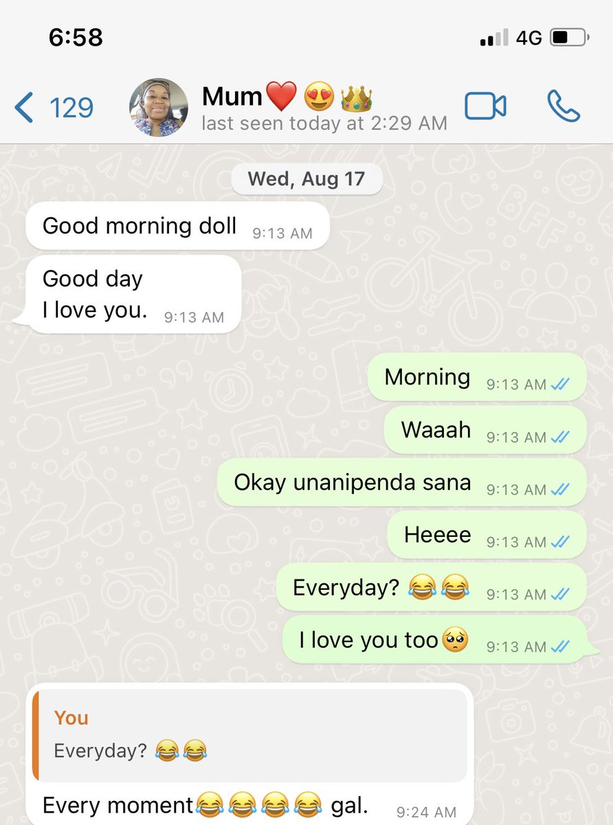 __dee__m's tweet photo. Meanwhile me and my mum😭 https://t.co/YfBULHAAT6