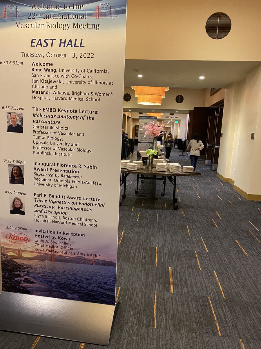 Amazing first day of the <a href="/ivbm2022/">IVBM2022</a> conference!
Great talks by <a href="/betsholtz/">Christer Betsholtz</a>, @Lola_UMich and Joyce E. Bischoff.
Now enjoy the reception!
See you tomorrow at 8.30am at the first <a href="/EVB_Org/">EVBO</a> co-sponsored Session: Vascular Malformations.