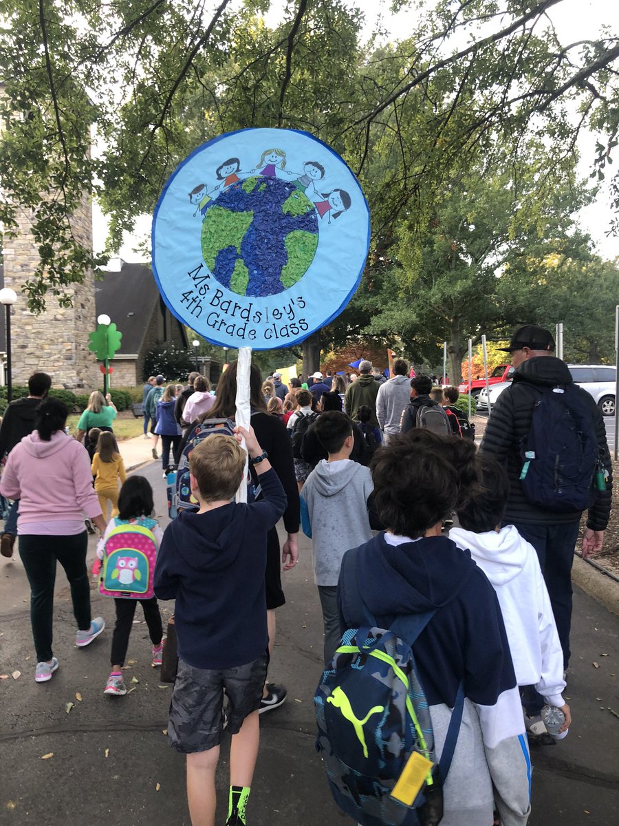 Combs4th's tweet photo. @CombsCatchUp @wcpssmagnets @CentralWCPSS @TheLeaderinMe Walk to school is BACK and STRONG! Love these young leaders! Go 4th grade! https://t.co/c6EnH5vauE