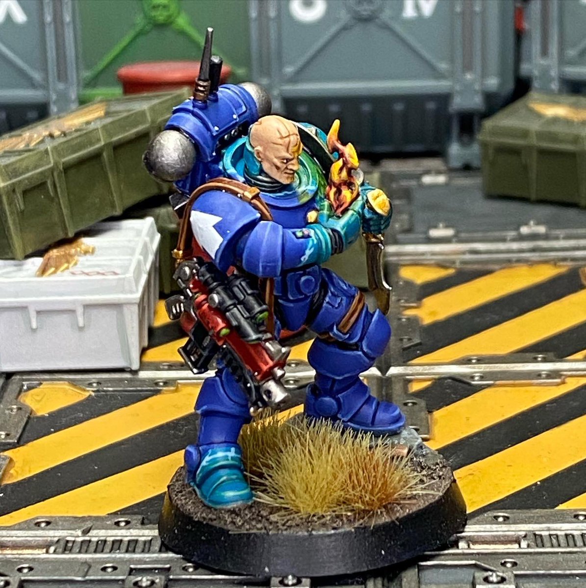 AlexFpaints's tweet photo. What happens with my infiltrator? Something strange. His armorcolor changed! 

Did I paint for years #ultramarines or #alphalegion? @WarComTeam I am confused…

#warhammer40k #WarhammerCommunity #miniaturepainting #40k https://t.co/lboKcXUmnF
