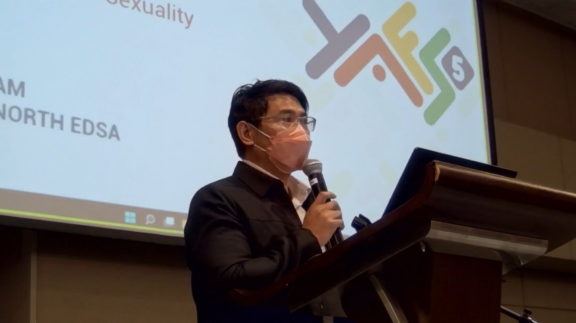 YAFS5PH's tweet photo. .@OfficialPOPCOM Deputy Executive Director Lolito Tacardon on the #YAFS5PH findings: We have mixed emotions, lalo sa program managers. [There's] some level of success in our current programs...At the same time, the youth still face issues regarding their SRH. https://t.co/mjXoXTkrbg