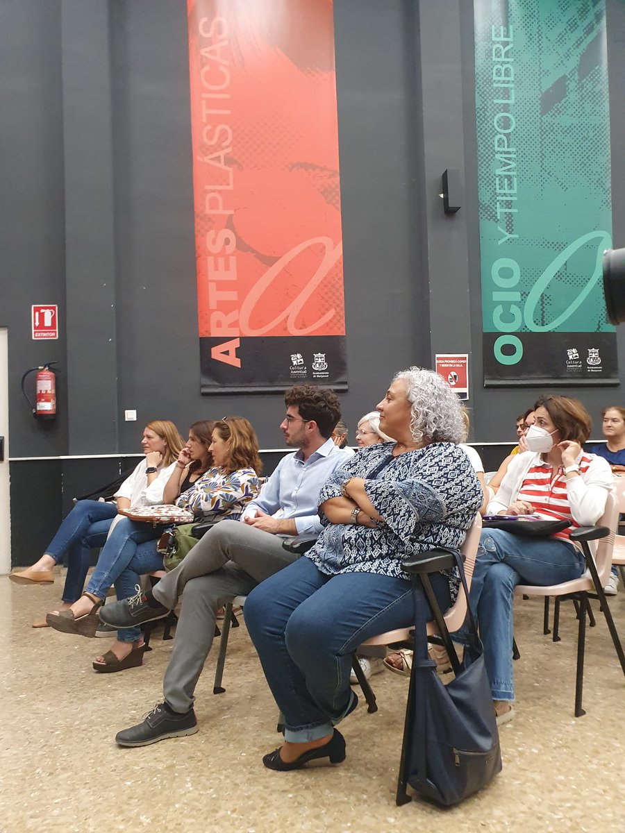 psoeburjassot's tweet photo. Burjassot acoge una charla-taller con motivo del Día Internacional de la Salud Mental #diainternacionalSaludMental #SaludMental #SaludMental #PROFAM #Burjassot #educacion https://t.co/xrmi7N6seK