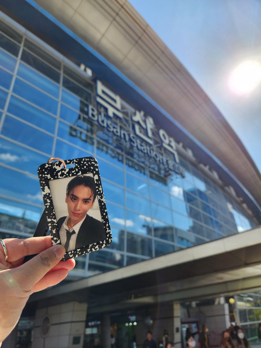 mytaestimony's tweet photo. Guess who is on their way to see the boys at the Asia Song Festival? 🥺🥰💚
@SF9official @SF9_FANCLUB
#AsiaSongFestival2022 #ASF
#에스에프나인 #SF9 #유태양 #YOOTAEYANG #턍 #TYANG https://t.co/lHFWFdmwuP