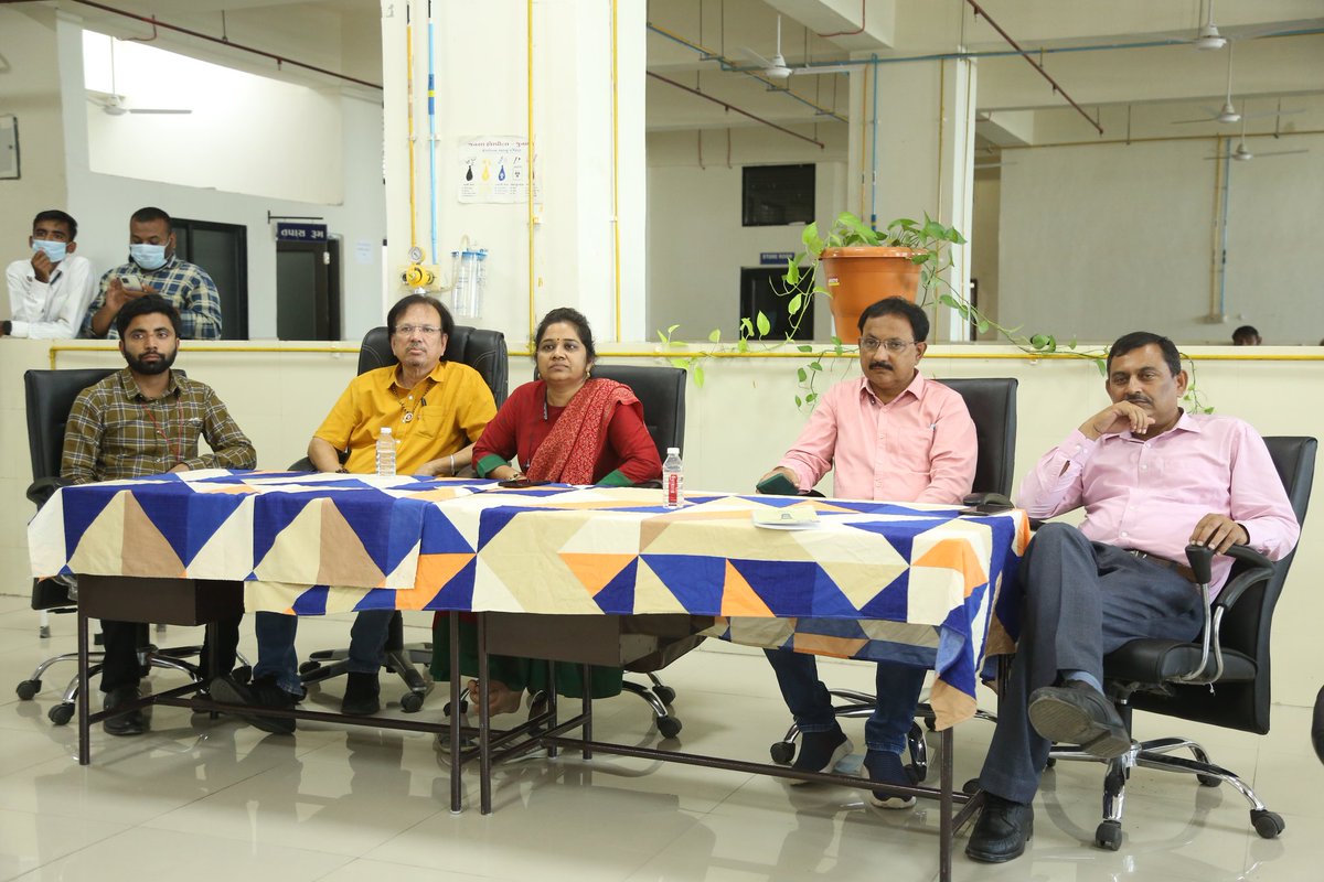 gmers_junagadh's tweet photo. #fightagainstcancer 

તારીખ ૧૧-૧૦-૨૦૨૨ ના રોજ શુભ અવસરે માનનીય વડાપ્રધાનશ્રી નરેન્દ્રભાઈ મોદી દ્વારા જિલ્લામાં કીમિયોથેરાપી કેન્દ્ર નું અહમદાબાદ ખાતે થી ઈ-લોકાર્પણ  અને વડાપ્રધાનશ્રી નરેન્દ્રભાઈ મોદી એ જી. એમ.ઈ.આર.એસ.જનરલ હોસ્પિટલ, જુનાગઢ ના કેન્સરપીડિત દર્દી https://t.co/sw5CMvlQVp