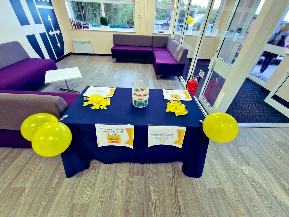 RiviSixthForm's tweet photo. Thank you to our Mental Health Society for creating a sea of yellow for #WorldMentalHealthDay2022 we saw students wearing their yellow ribbon to show that they can be approached at anytime to support anyone with their wellbeing 💛 #letsomeoneknow https://t.co/3i7P8cJWXW