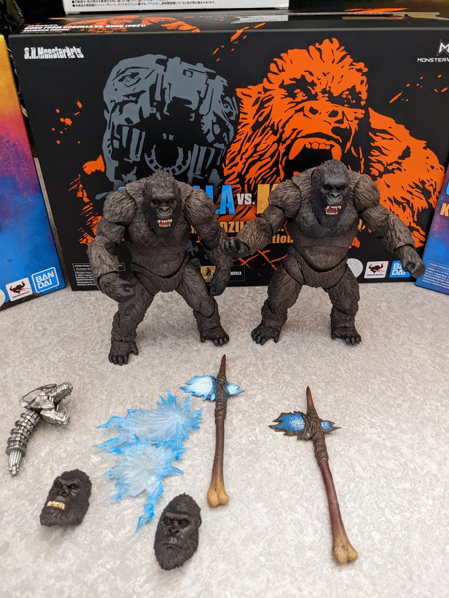 masterguns16's tweet photo. 本日SHMonsterarts動画あげます!ゴジラ対コング限定版のフィギュアになります!モンスターアーツ最高ですね!You Tube mastergunsで検索を!#GODZILLAVSkong #モンスターアーツ #ゴジラ #GODZILLA #shmonsterarts #masterguns #キングギドラ #メカゴジラ #mechaGODZILLA https://t.co/VBEWIINQxH