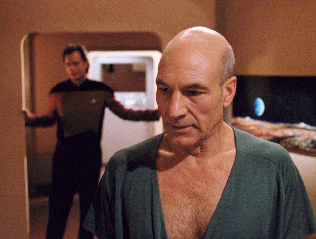STARDATE2338's tweet photo. Picard sneak ups are my favorite type of Screenshot. https://t.co/iRnqv2Eqyy