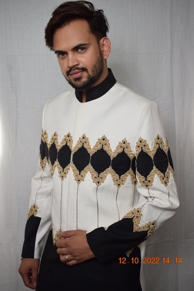 FuleFashion's tweet photo. Excited to share the latest addition to my #etsy shop: Men Custom Made 2pc Black &amp; White Sherwani With Pants|Hand Embroidered Zardosi Work|Cotton Fabric For Wedding,Groomsmen,Formal Events,Party https://t.co/RPqDmKyfPh #white #black #formalevent #check #regular #classi https://t.co/flLgZtUHd7