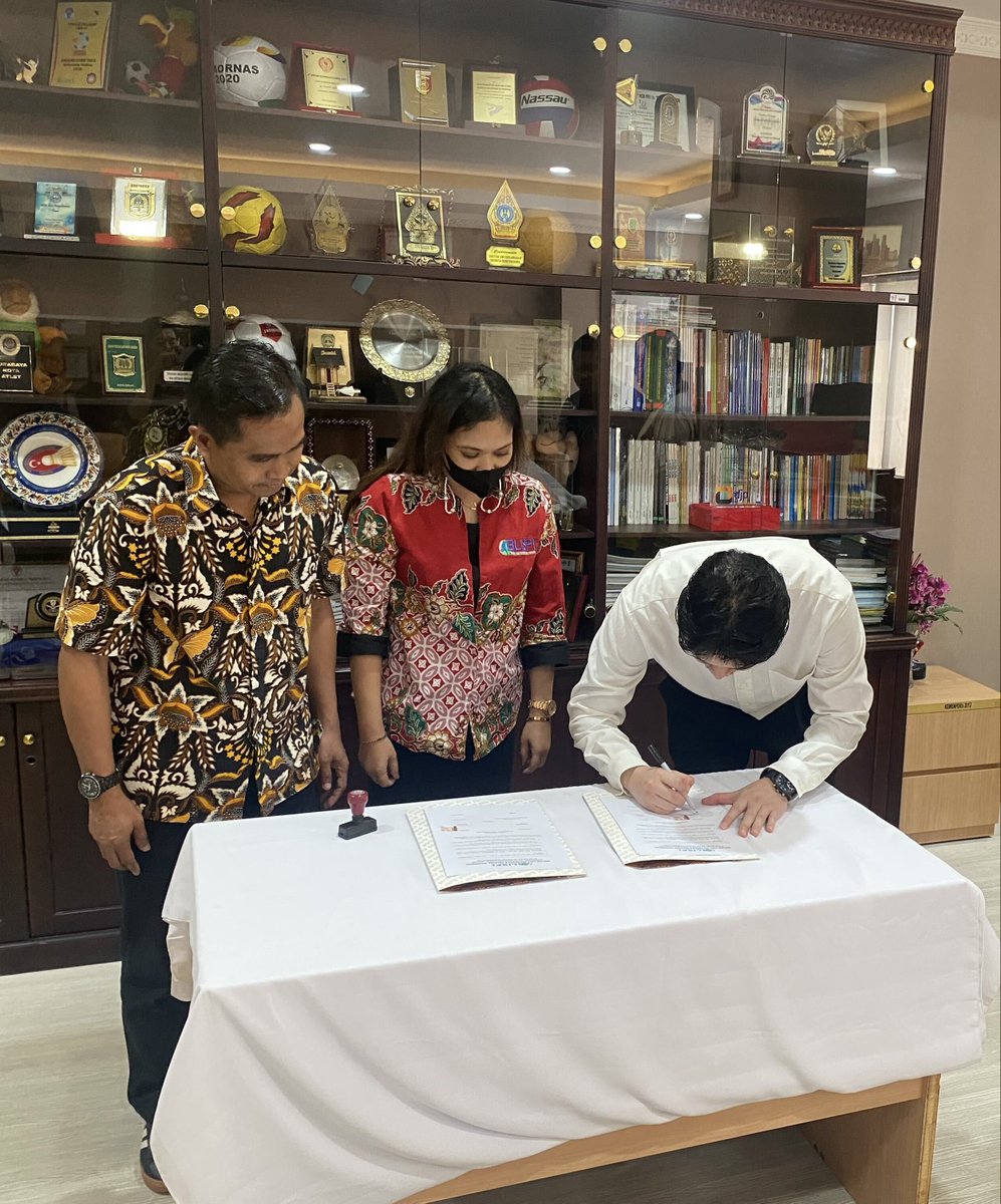 starz.fun tweet media