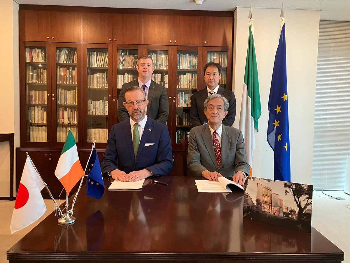 Today I was honoured to sign the contract with Taisei to begin construction of the new Ireland House in Tokyo. This modern building will provide accommodation for the whole Irish government presence in Japan.