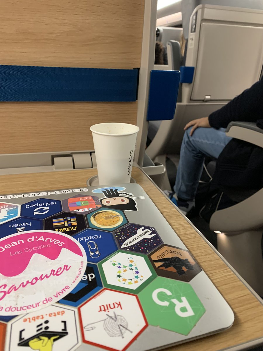 _ColinFay's tweet photo. #OnTheTrainAgain https://t.co/iBEIxQK2uu