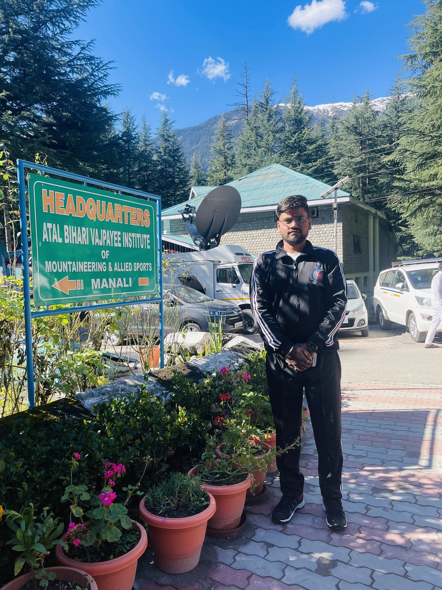 007Aryandubey's tweet photo. @NssChhattisgarh Chhattisgarh team attended atal bihaari Bajpayee institute of manali (HP.) to participate in national adventure camp.. 
Best wishes to all of you volunteers…@NSSRDBhopal @_NSSIndia @YASMinistry @askabir_ @SamarendraS21 @manojsinha812 
#Day_1
#adventure_camp https://t.co/JLisqP59yl