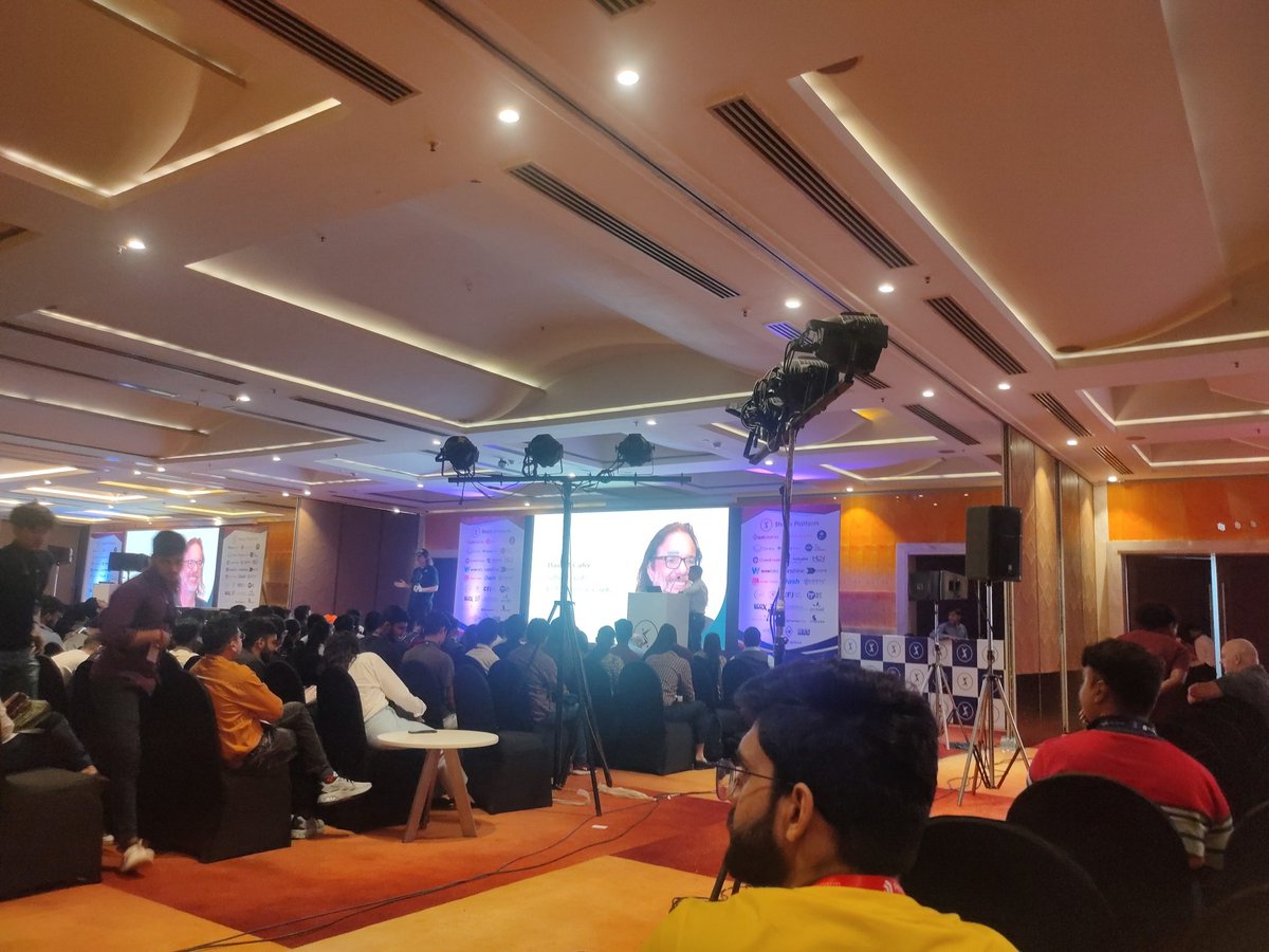 Divjotk2002's tweet photo. Attended a amazing session by @DavidMcCarter https://t.co/2sruXg48Rh