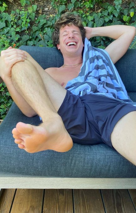 Celebrity feet I want the most right now... hes a tease always showing them off. #CharliePuth https://t<a href="/tag/charlieputh"class="tags"><span>#charlieputh</span></a>