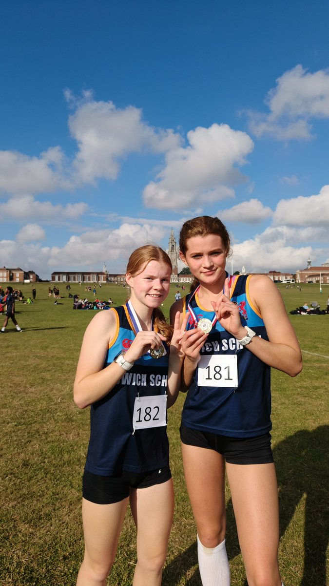 Simon J. Gladwell tweet media