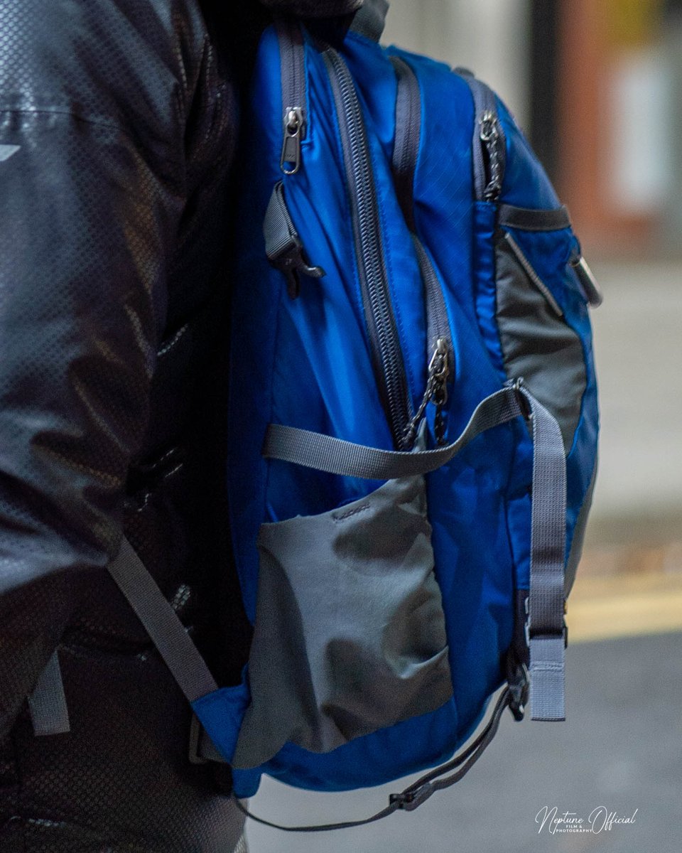 Hey Twitter fam, A BLUE rucksack/bag was left on a bus E8 - West Ealing to Hounslow but turning into Northfields avenue because of diversions. Wednesday 12th approx 5.30pm - 6.15 pm. Any help would be 'grateful'. #metroline #tfl #lostproperty #fire #southealing #brentford #bell