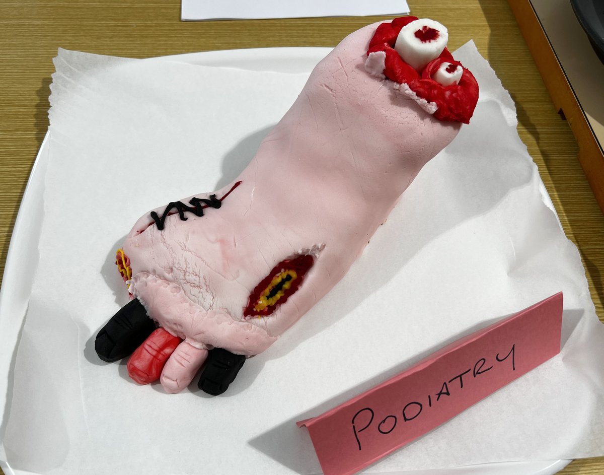 Claire O'Connor tweet media