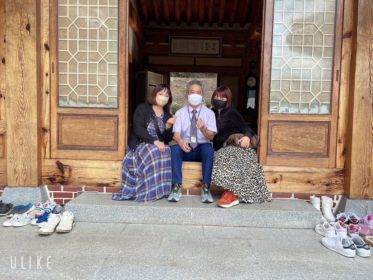 釜山芸術高等学校校内
校長先生に案内していただきました🏫
ジミンの在校中のエピソードも聞けてホント
頑張ったんだなぁて😭でした

＃ボラへツアー
#bTs聖地巡礼_釜山