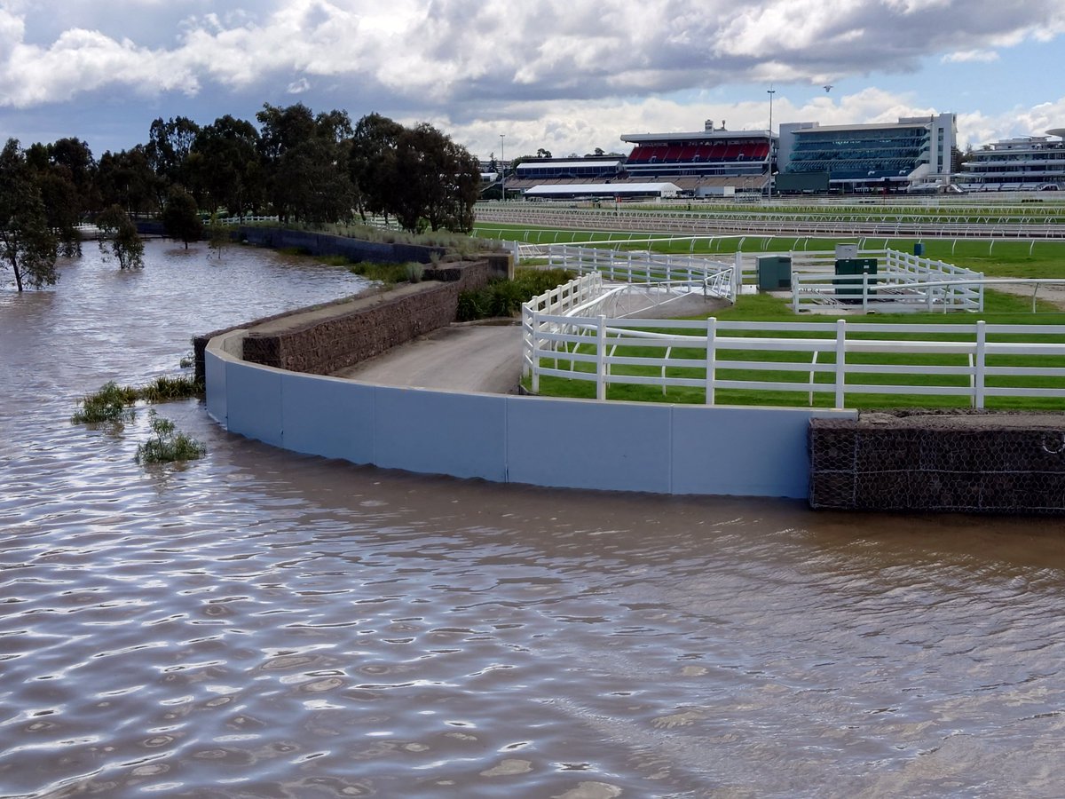 Flemington Racecourse  (home of the Melbourne Cup) is surrounded by flood water.

Even though Flemington Racecourse is on a flood plain, it is not flooded.

As Flemington Racecourse has a levee surrounding it - causing other areas to flood instead.

#VicFloods