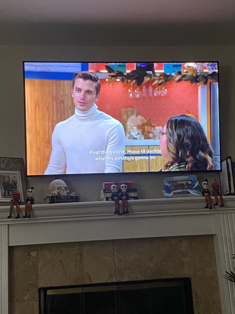 dodgerblue1112's tweet photo. @netflix … Love Easy Bake Battle and I ❤️ @antoni😍 https://t.co/LnLV81ovMO