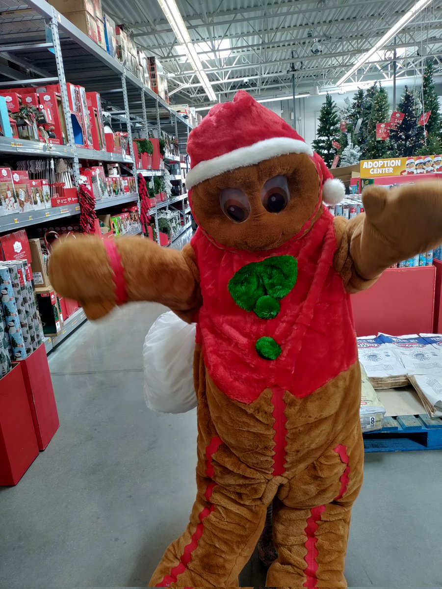 LJC7812's tweet photo. @ChipotleTweets #ChipotleBoorito My daughter came running threw walmart in this 🤣🤦🏼‍♀️$2015LC https://t.co/ZfvyJMZhw6